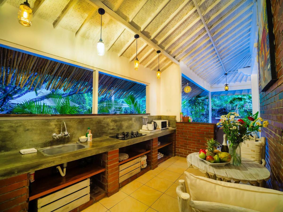 Villa White Stars Seminyak  Exterior photo