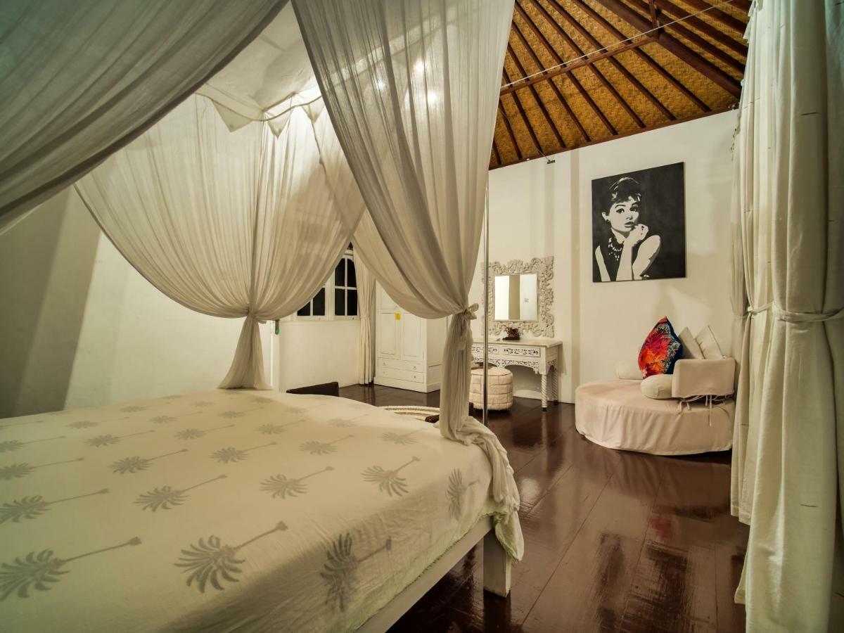 Villa White Stars Seminyak  Exterior photo